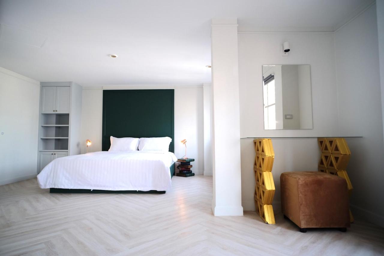 Apartamento Baan Khun Pra Duplex Rm3 Bangkok Exterior foto