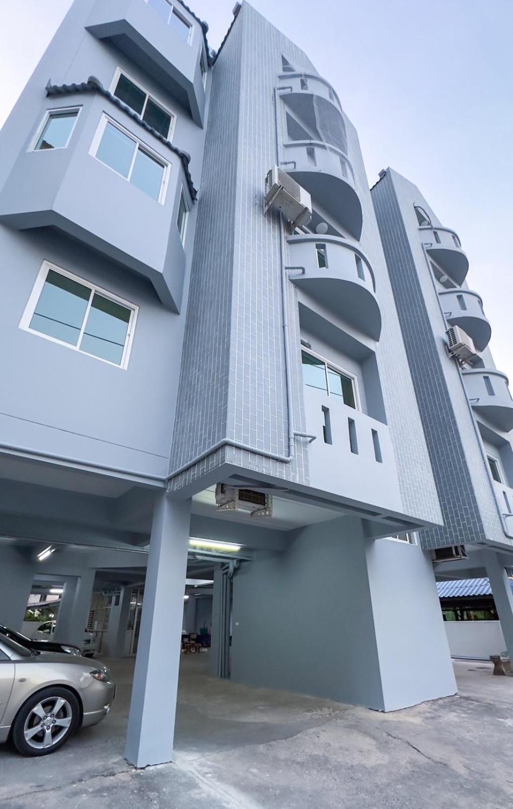 Apartamento Baan Khun Pra Duplex Rm3 Bangkok Exterior foto